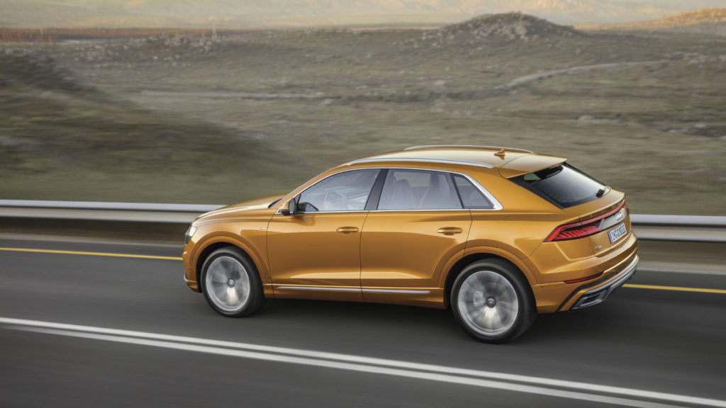 Audi-Q8-2