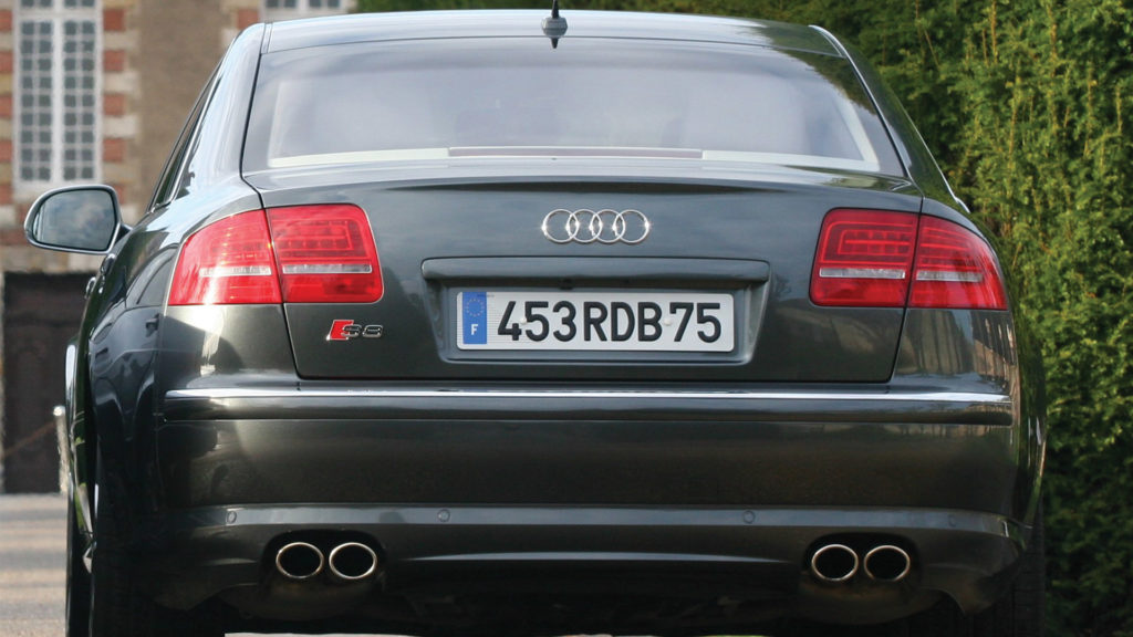 Audi S8