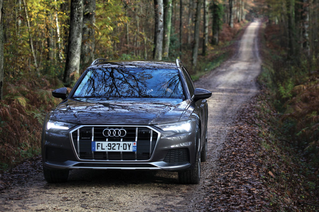 Audi A6 Allroad en action