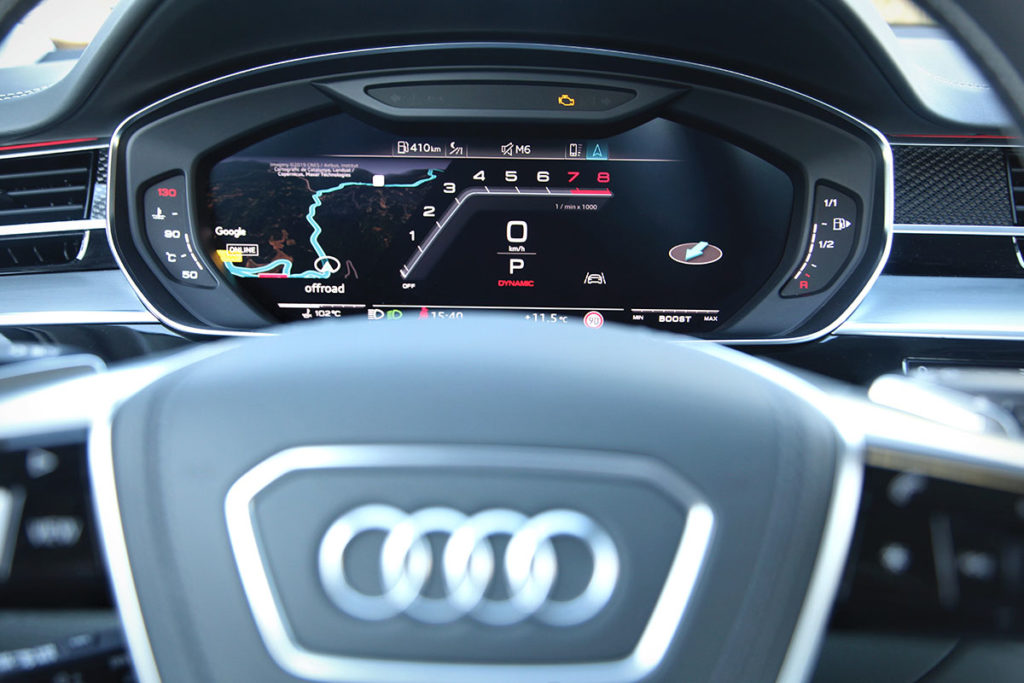 AUDI S8 Volant