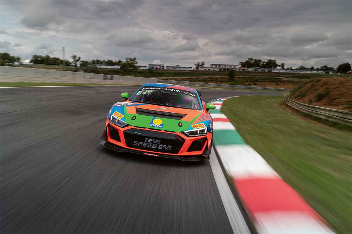 Audi R8 LMS GT4