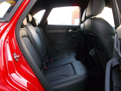 Audi RS Q3 Audi RS Q3 25 TFSI 340 Quattro/LED/NAPPA RS/BOSE/JA 20"/Caméra/Garantie 12 Mois   - 18