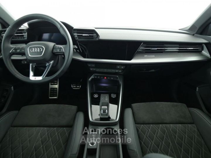 Audi A3 Sportback 14 40 TFSI e - 204 - BV S-Tronic 6 8Y S line TFSIe - 6