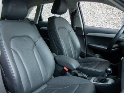 Audi Q3 20 TDI QUATTRO S-tronic - LEDER - XENON - PARKEERSENSOREN - EURO 6B   - 13