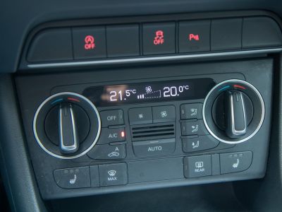 Audi Q3 20 TDI QUATTRO S-tronic - LEDER - XENON - PARKEERSENSOREN - EURO 6B   - 22