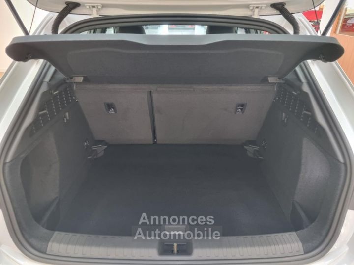 Audi A3 Sportback 35 TFSI - 150 - BV S-Tronic S line - 12