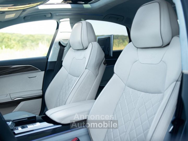 Audi S8 V8 40 TFSI 571 / CONFIG RARE / Tiptronic 8 Quattro - 9