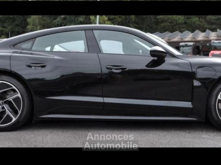 Audi e-tron GT 476 93 kwh QUATTRO/ 07/2022 - 15
