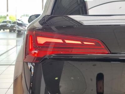 Audi Q5 Quattro 20 55 TFSIe - 367 - BV S-Tronic S line - Attelage Elect   - 7