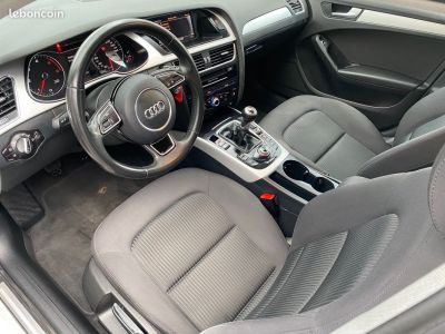 Audi A4 (2) Avant 20 TDI 150 S Line Xénons   - 4