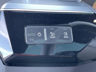 Audi e-tron SPORTBACK Sportback 55 quattro 408 ch S line   - 40