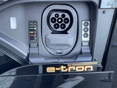 Audi e-tron SPORTBACK Sportback 55 quattro 408 ch S line   - 49