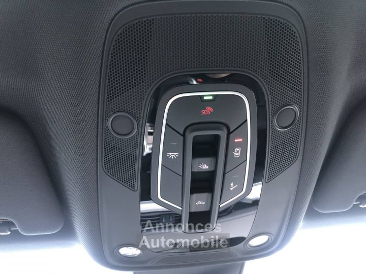 Audi e-tron 55 quattro 408 ch S line - 36