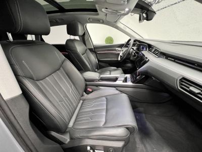 Audi e-tron 55 quattro 408 ch Avus Extended   - 12