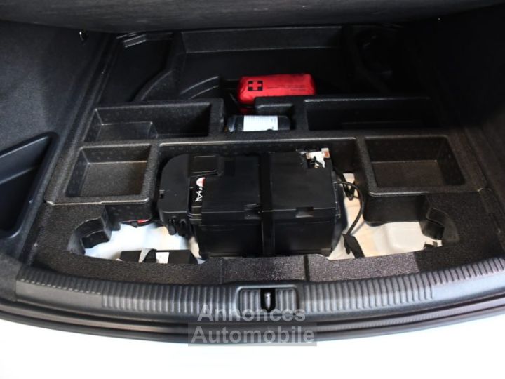 Audi RS3 Berline 25 TFSI 400 Quattro S-Tronic 7 GPS Virtual Keyless ACC Échappement RS Bang Olufsen JA 19 - 8