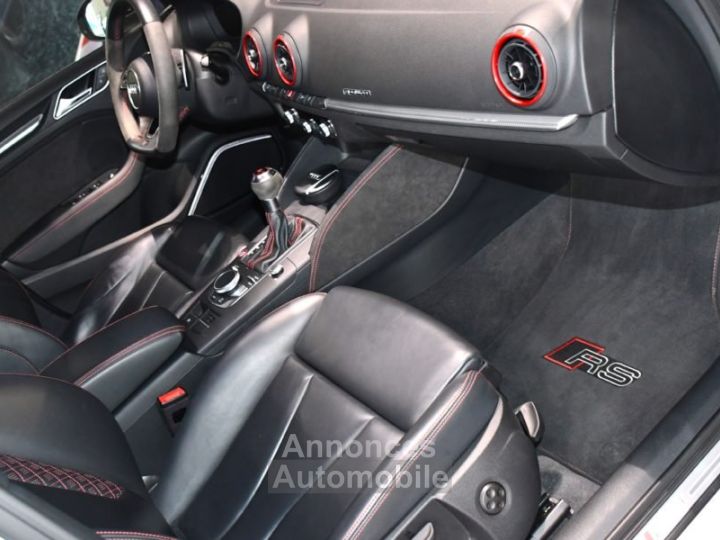 Audi RS3 Berline 25 TFSI 400 Quattro S-Tronic 7 GPS Virtual Keyless ACC Échappement RS Bang Olufsen JA 19 - 11