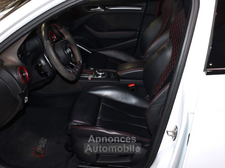 Audi RS3 Berline 25 TFSI 400 Quattro S-Tronic 7 GPS Virtual Keyless ACC Échappement RS Bang Olufsen JA 19 - 30