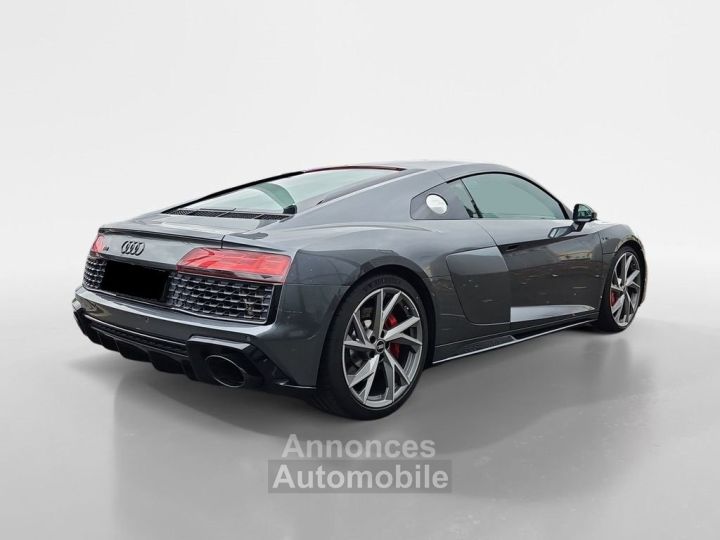 Audi R8 R8 52 FSI V10 RWD 540 ch - 2