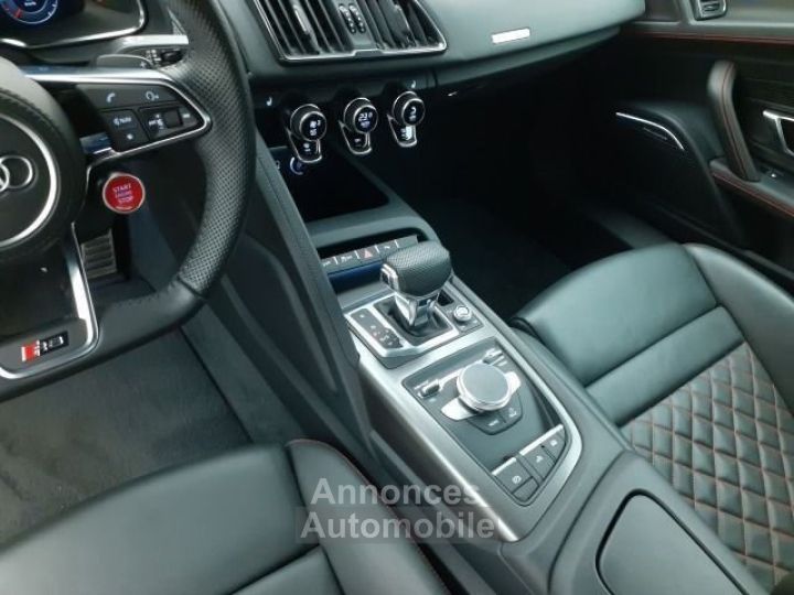 Audi R8 Spyder 52 FSI V10 540 ch RWD - 5