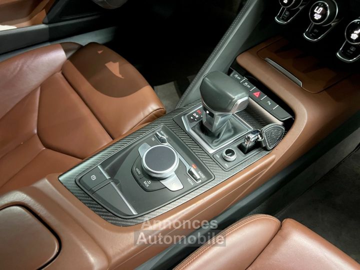 Audi R8 V10 PLUS 610 CV QUATTRO S-tronic - 26