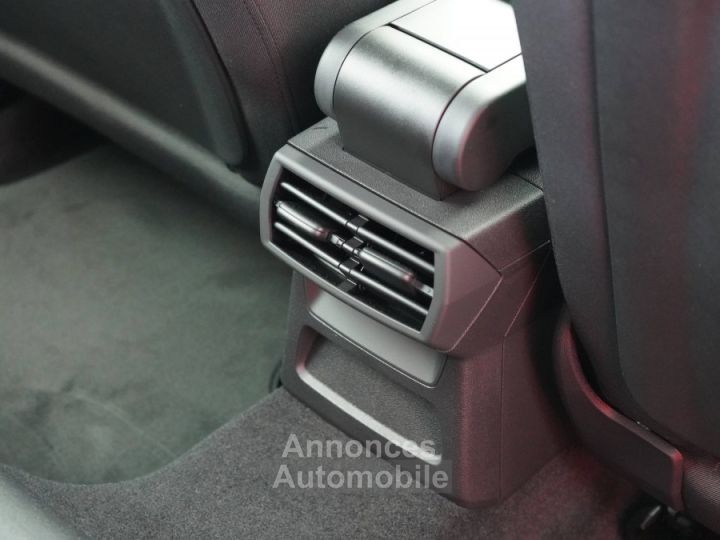 Audi A3 Sportback 40 TFSIe 204 S tronic 6 Business Executive - 9
