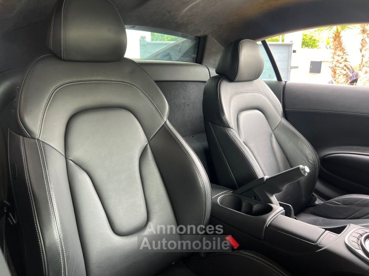 Audi R8 52fsi carbone v10 bt r tronic 2012 entretien jour - 8