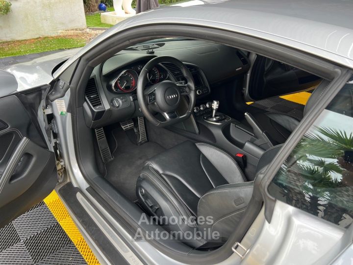 Audi R8 52fsi carbone v10 bt r tronic 2012 entretien jour - 17