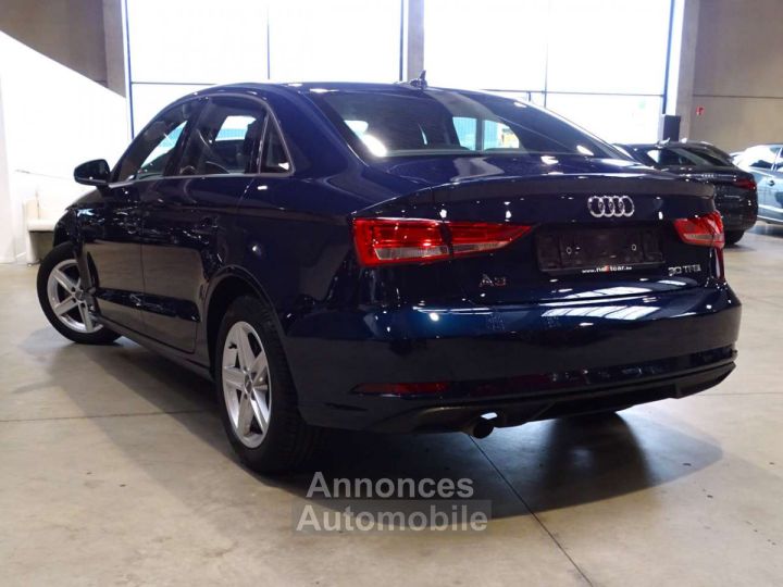 Audi A3 30TFSI Sedan - 4
