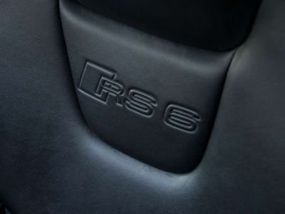 Audi RS6 50 BITURBO V10   - 30