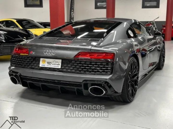 Audi R8 RWD 540cv - 6
