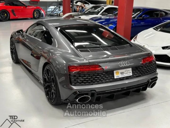 Audi R8 RWD 540cv - 8