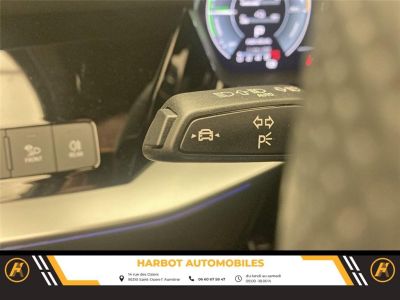 Audi A3 iv 40 tfsie 204 s tronic 6 s line   - 19