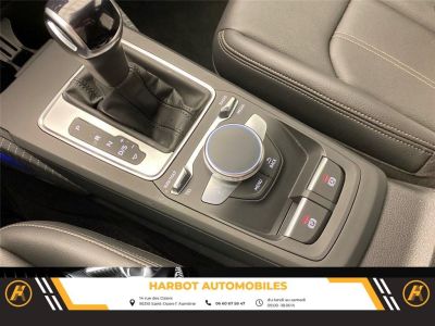 Audi Q2 35 tfsi 150 s tronic 7 design luxe   - 11