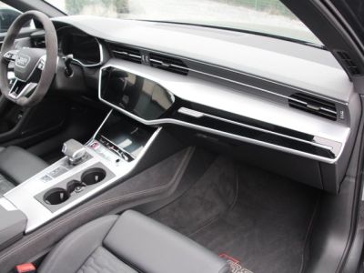 Audi RS6 Avant   - 26