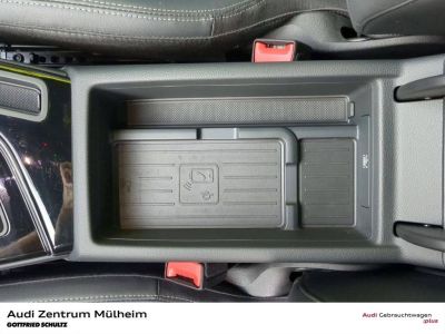 Audi A4 Avant 40 TDI S-Line   - 17