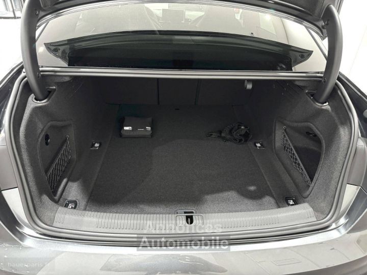 Audi A4 35 TFSI 150 S tronic 7 Competition - 29