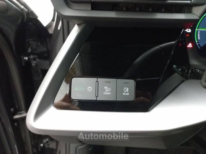 Audi A3 Sportback 40 TFSIe 204 S tronic 6 Business Executive - 17