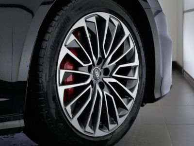 Audi A6 Avant 55 TFSIe 367 ch S tronic 7 Quattro Competition   - 16
