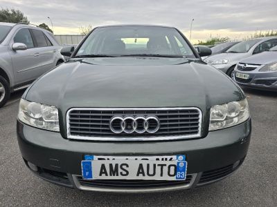 Audi A4 Serie 2 (8E2) 19 TDi 131cv   - 2