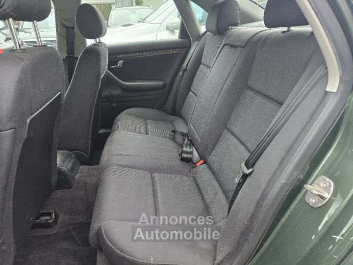 Audi A4 Serie 2 (8E2) 19 TDi 131cv - 7