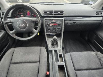 Audi A4 Serie 2 (8E2) 19 TDi 131cv   - 8