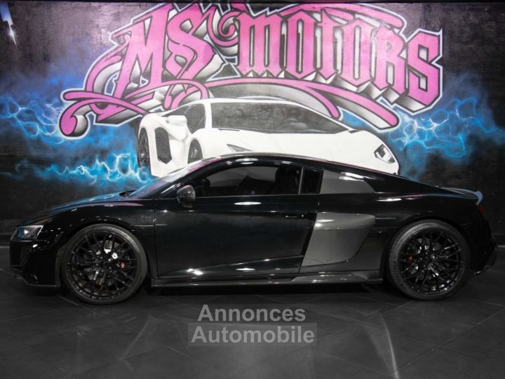Audi R8 PERFORMANCE RWD - 3