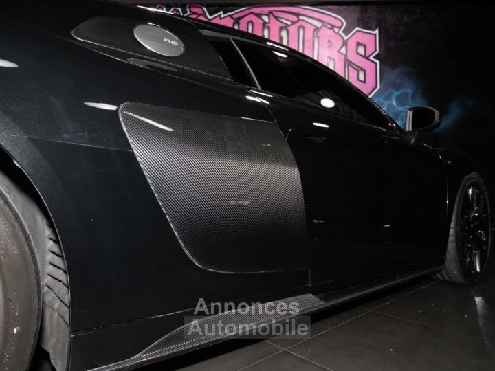 Audi R8 PERFORMANCE RWD - 19