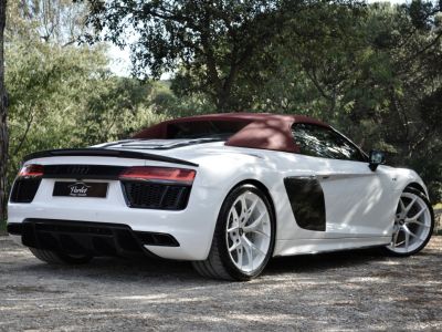 Audi R8 Spyder MAGNIFIQUE 52 FSI V10 PLUS 610ch S-TRONIC VALEUR NEUF 245Ke B&O MAGNETIC RIDE CARBONE INT EXT ECHAP SPORT CARPLAY CAMERA LASER   - 13