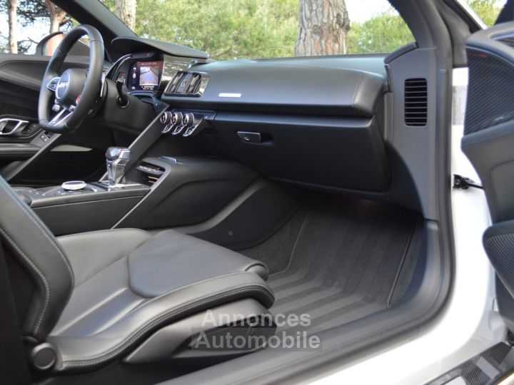Audi R8 Spyder MAGNIFIQUE 52 FSI V10 PLUS 610ch S-TRONIC VALEUR NEUF 245Ke B&O MAGNETIC RIDE CARBONE INT EXT ECHAP SPORT CARPLAY CAMERA LASER - 42