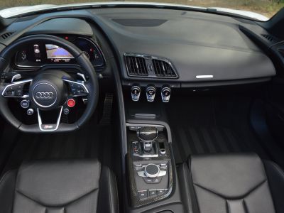 Audi R8 Spyder MAGNIFIQUE 52 FSI V10 PLUS 610ch S-TRONIC VALEUR NEUF 245Ke B&O MAGNETIC RIDE CARBONE INT EXT ECHAP SPORT CARPLAY CAMERA LASER   - 33