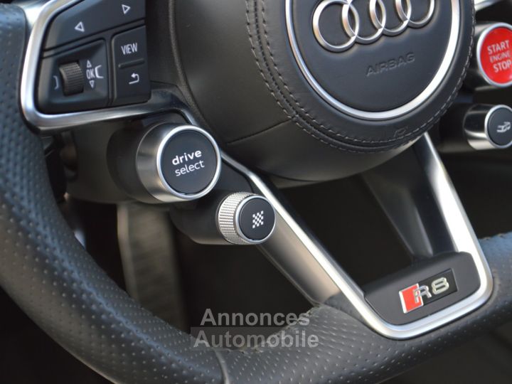 Audi R8 Spyder MAGNIFIQUE 52 FSI V10 PLUS 610ch S-TRONIC VALEUR NEUF 245Ke B&O MAGNETIC RIDE CARBONE INT EXT ECHAP SPORT CARPLAY CAMERA LASER - 27