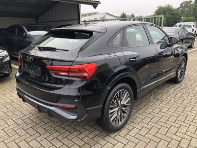 Audi Q3 Sportback 45 TFSIe S Line   - 3