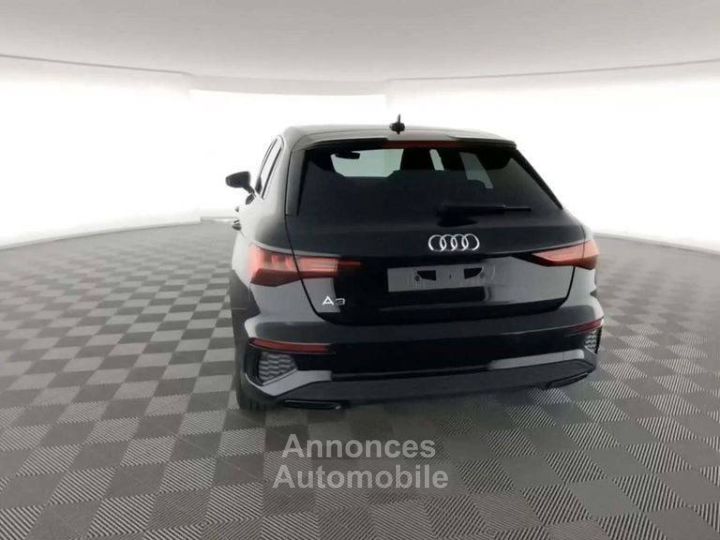 Audi A3 Sportback 45 TFSIe S line - 10