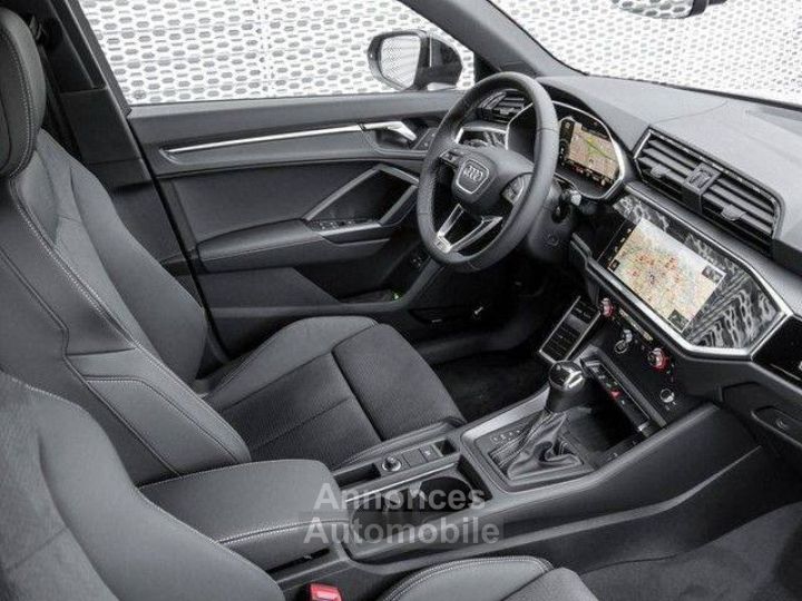 Audi Q3 45 TFSI e S tronic S Line S Line PANO/REMORQUE - 3